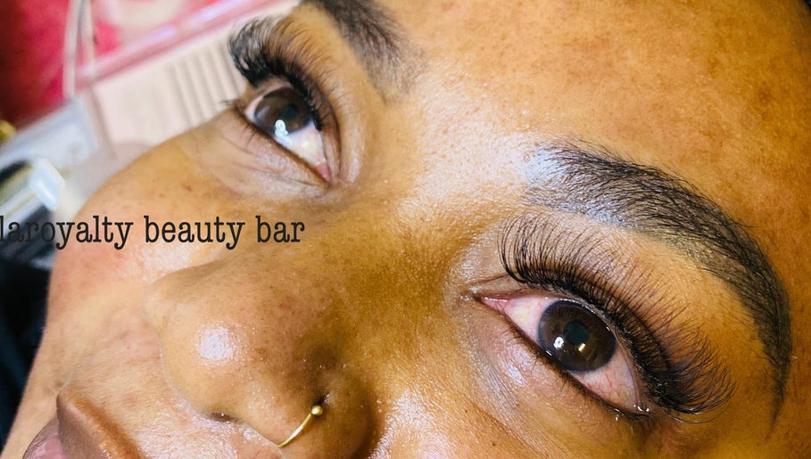 Laroyalty Beauty Bar image 1