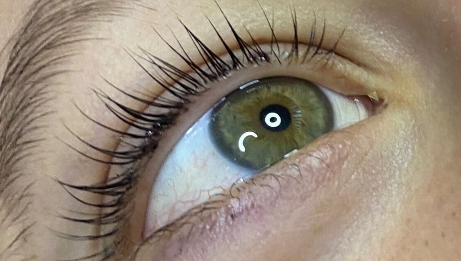 Lash Essence By Lyss image 1