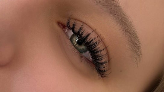 Lushaura Lash Studio