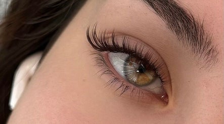 Lushaura Lash Studio imagem 3