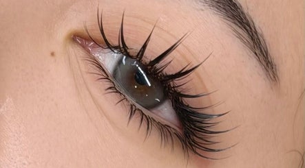 Close-up of expertly applied eyelash extensions at Lushaura Lash Studio, Burnaby, British Columbia, CA.