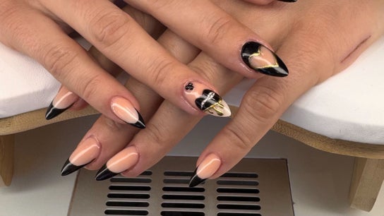 Diamond Nails by Mariela