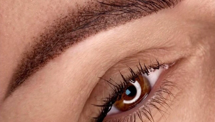 Permanent Make-Up Warrington / Eyelash Extensions изображение 1