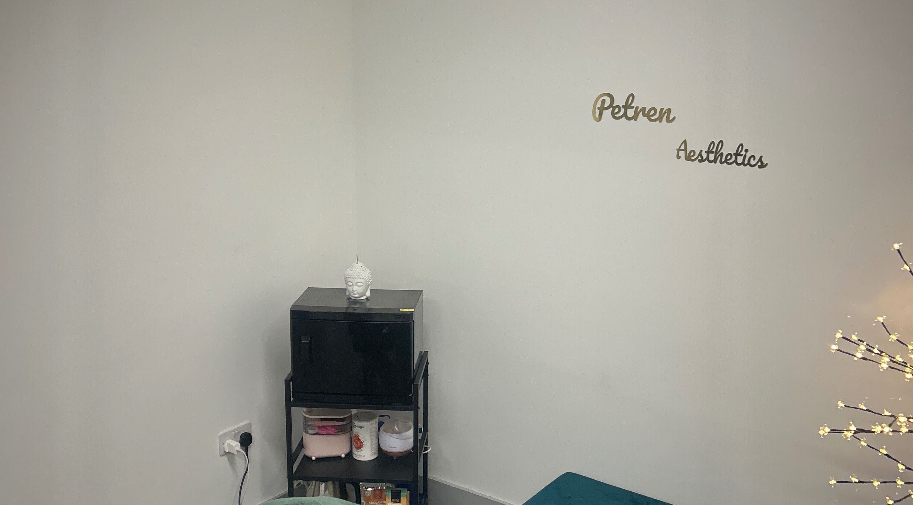 Minimalist treatment room at Petren Aesthetics, Dublin, County Dublin, IE featuring calming decor.