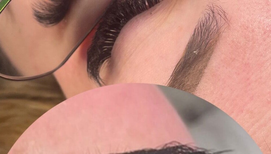 Detailed eyelash extensions at Nanolash by Hannah 🎀, Drogheda, County Louth, IE. Experience precision beauty.