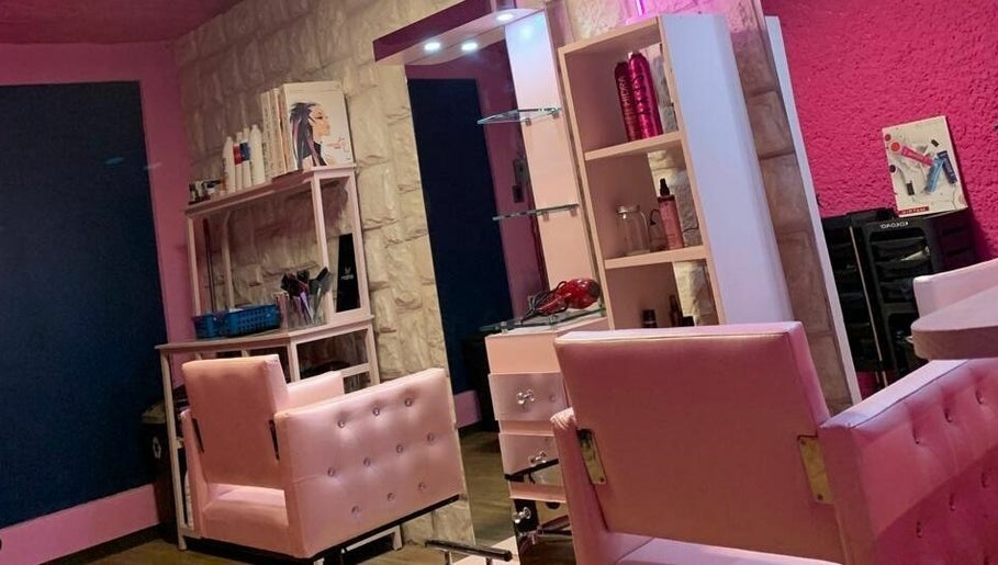 Diva Beauty Salon image 1