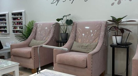 Sillas rosadas en Look y arte Espacio Creativo, Buenos Aires, Ciudad Autónoma De Buenos Aires, AR.