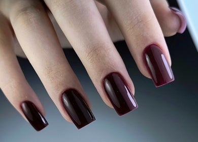 Elegancka stylizacja paznokci w NailRoom Stylizacja paznokci, Lisków, Województwo Wielkopolskie, PL.