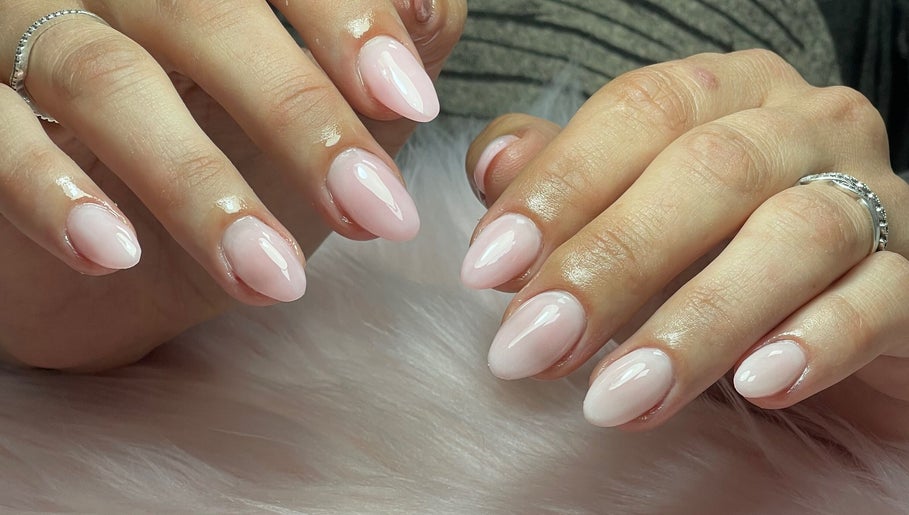 Madriz Nailz image 1