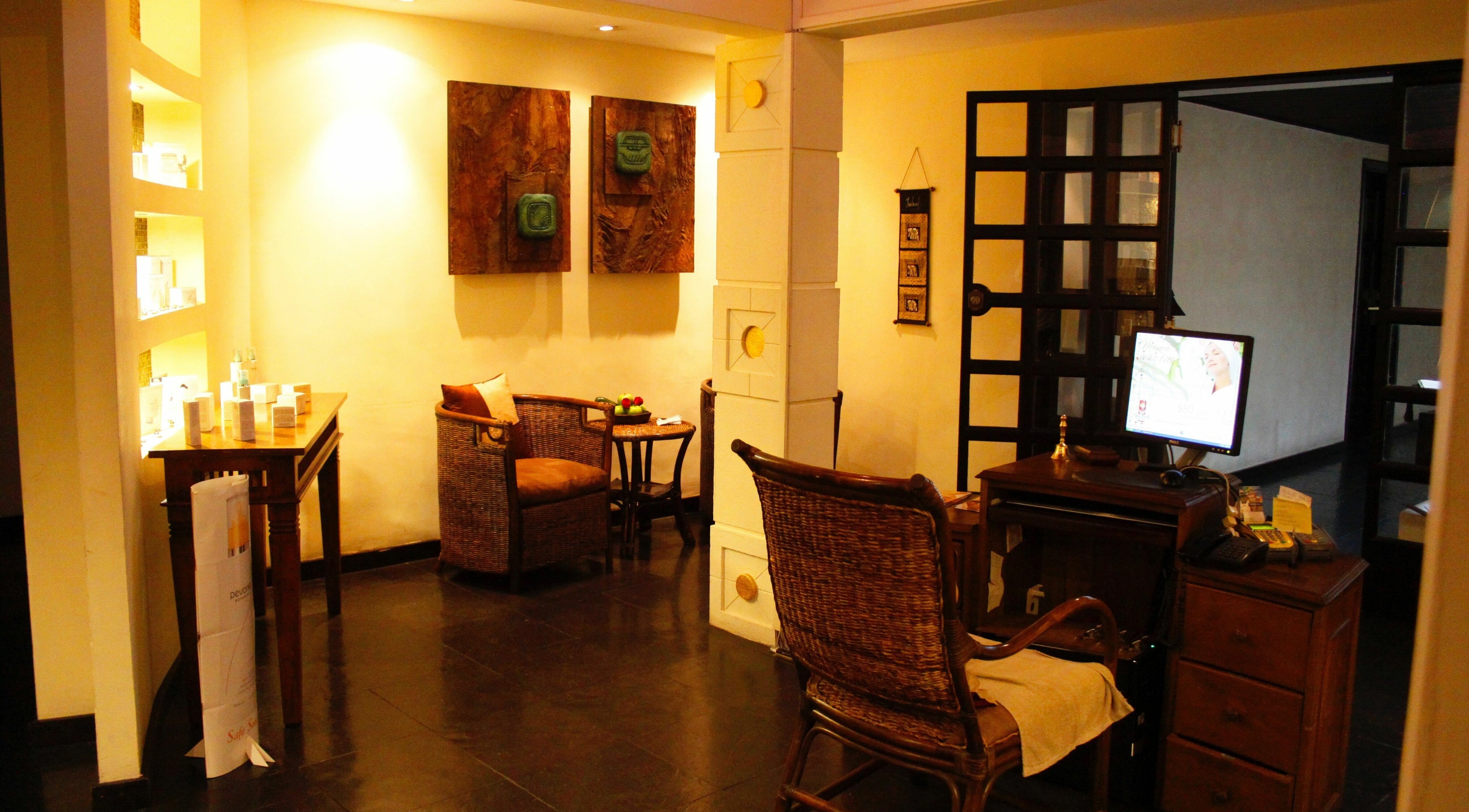 Recepción acogedora de Thai Spa Soleil en Cuidad Antigua Guatemala, Sacatepéquez, GT.