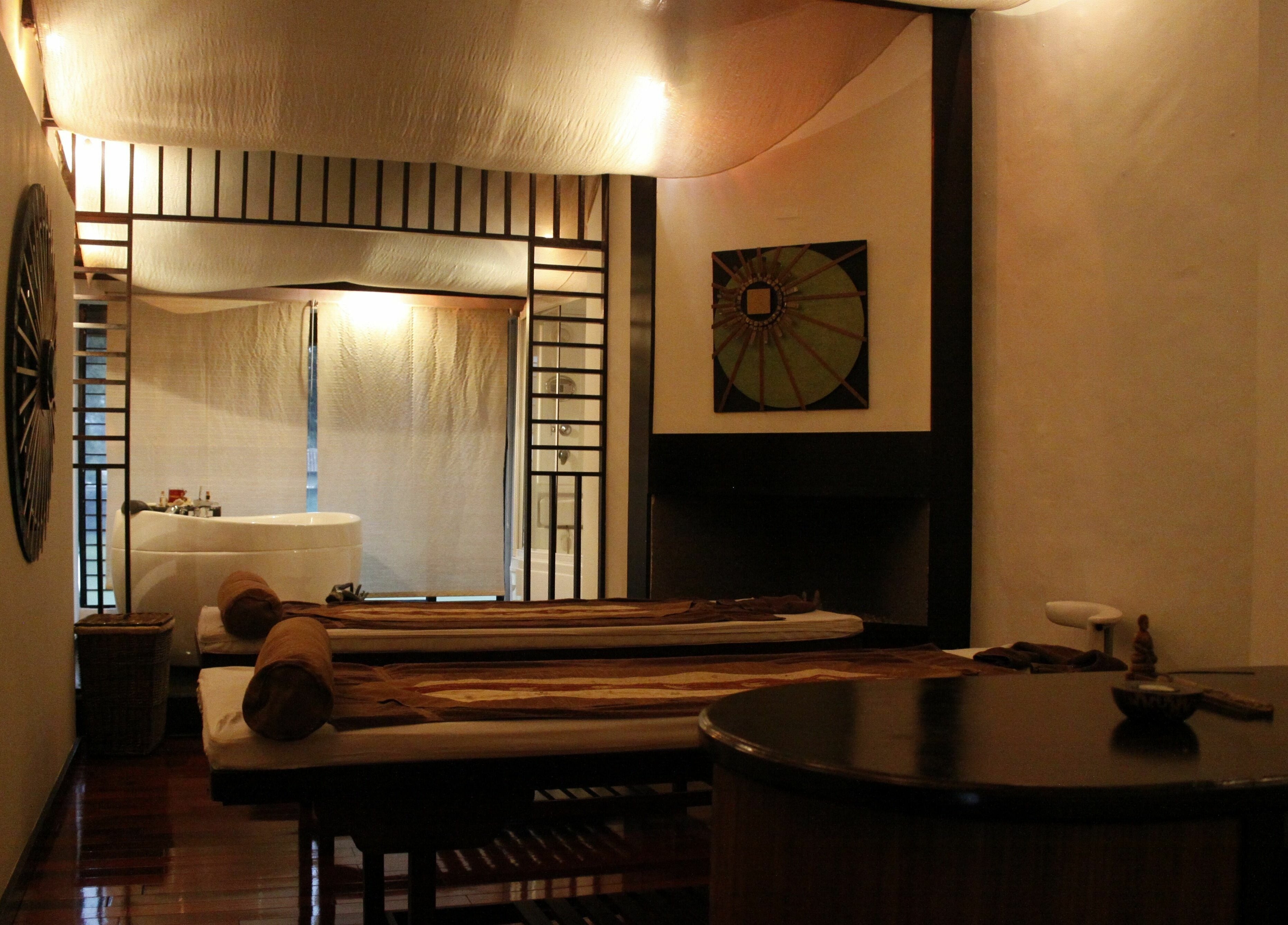 Sala de masaje relajante en Thai Spa Soleil, Ciudad Antigua Guatemala, Sacatepéquez, GT.