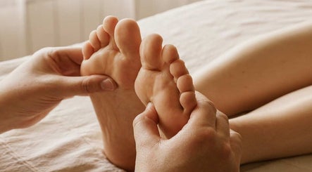 Slanu Healing & Reflexology image 3