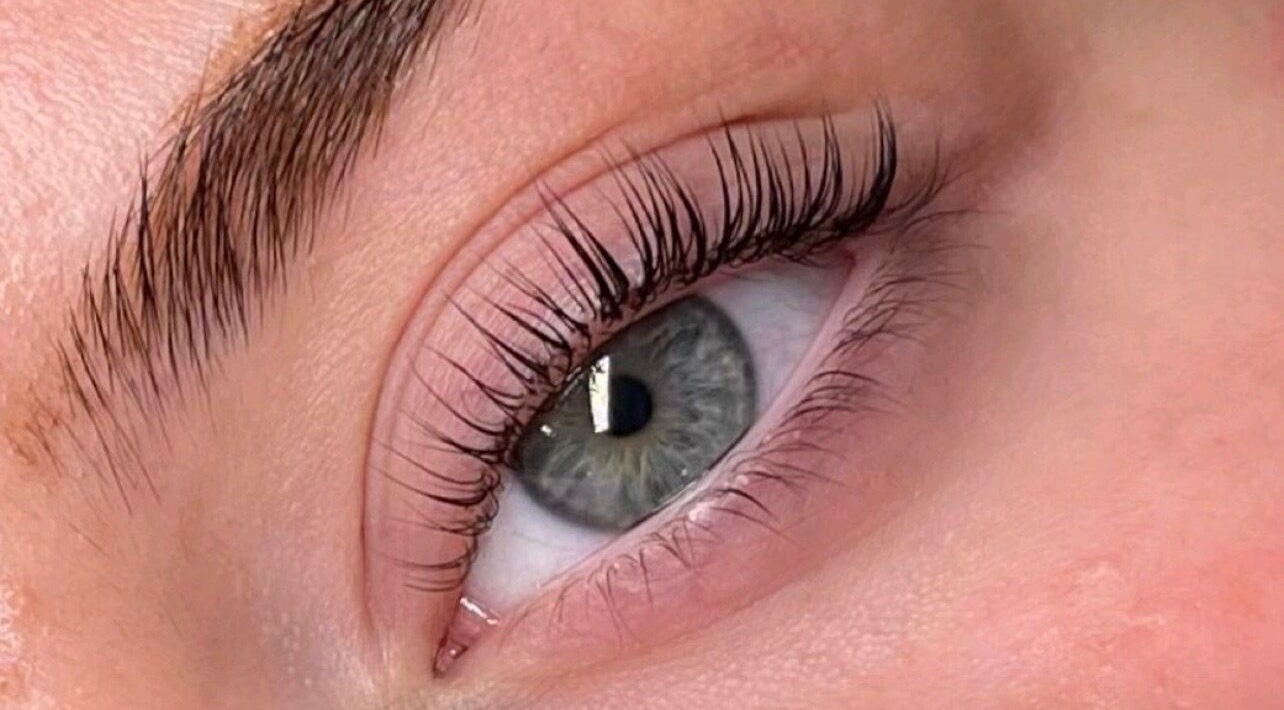 Close-up of perfectly enhanced lashes at Bantai Beautybar, Chang Wat Surat Thani, Chang Wat Surat Thani, TH.
