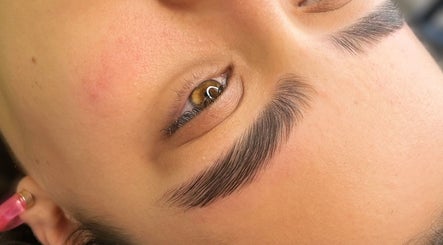 Anto Beauty Art image 2