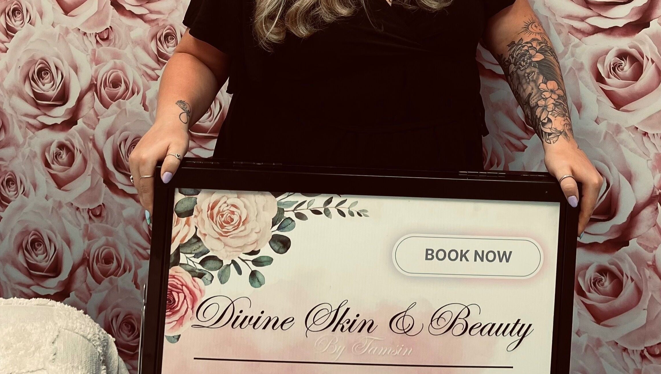 A welcoming sign for Divine Skin & Beauty By Tamsin located in Berry Springs, Northern Territory, AU.