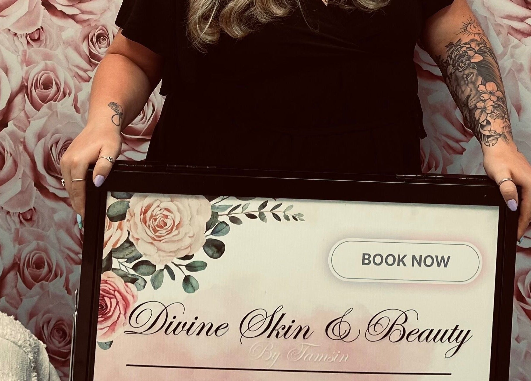 A welcoming sign for Divine Skin & Beauty By Tamsin located in Berry Springs, Northern Territory, AU.