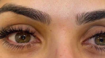 Eyelash Extension Center, Souk Qariyat Al Beri, Abu Dhabi изображение 2