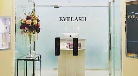 Eyelash Extension Center, Souk Qariyat Al Beri, Abu Dhabi изображение 3