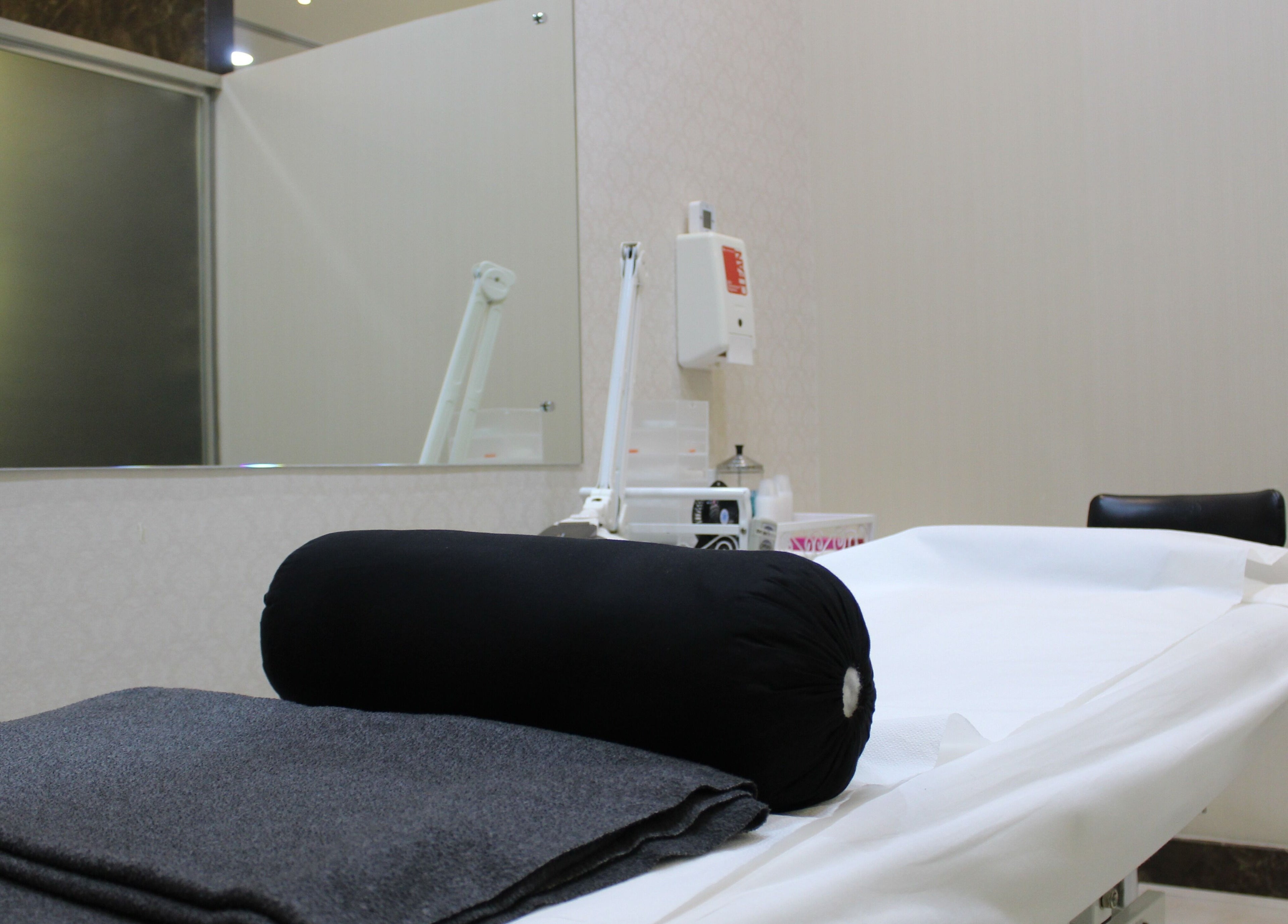 Relaxing treatment room at Eyelash Extension Center, Muhairy Center, Abu Dhabi, AE. Perfect for wellness.