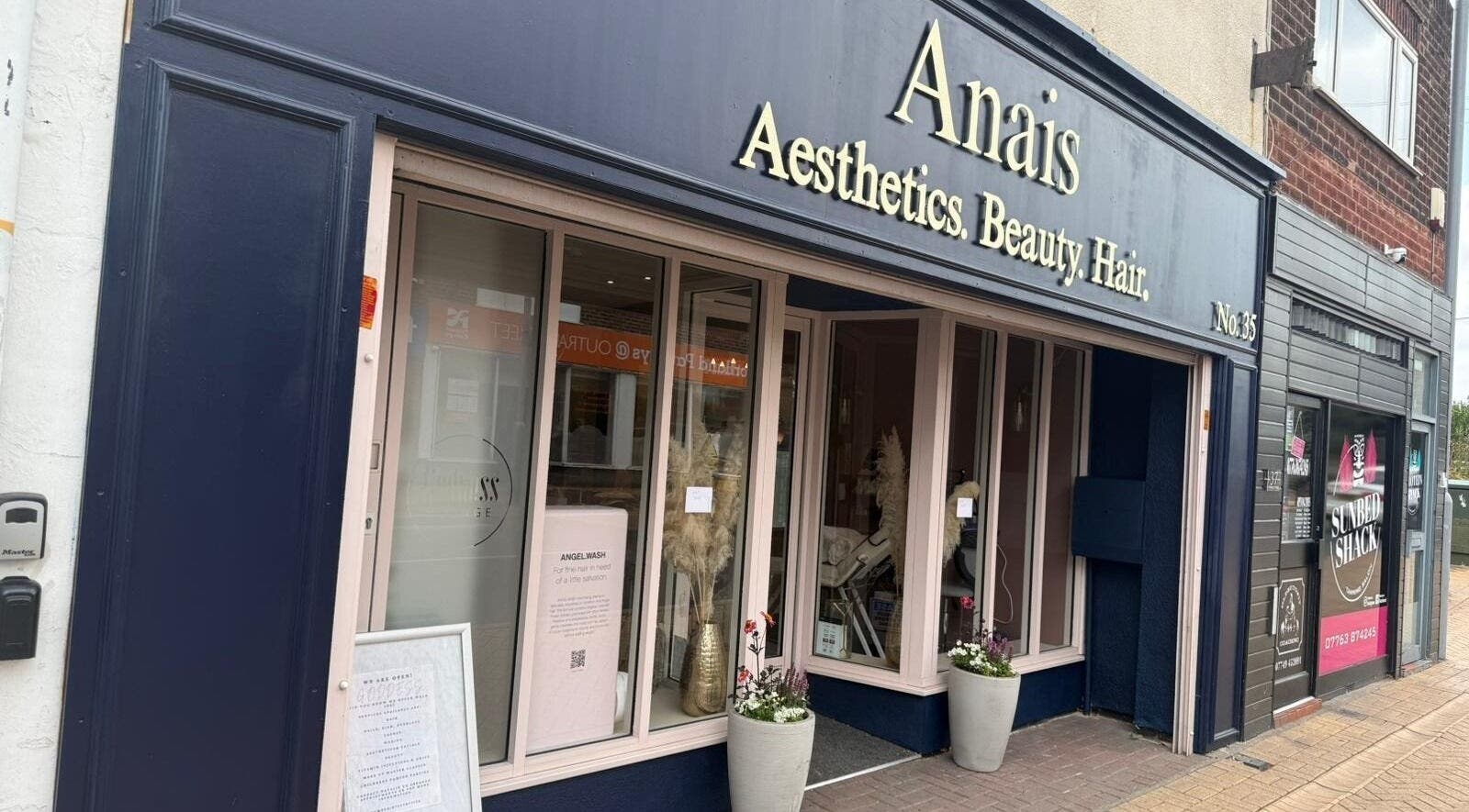 Front view of Anais salon in Sutton-in-Ashfield, England, showcasing its elegant entrance.
