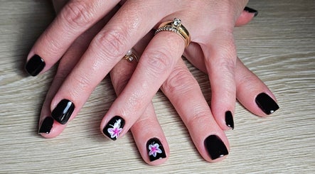 Ongles Sophie Deschamps, bilde 2