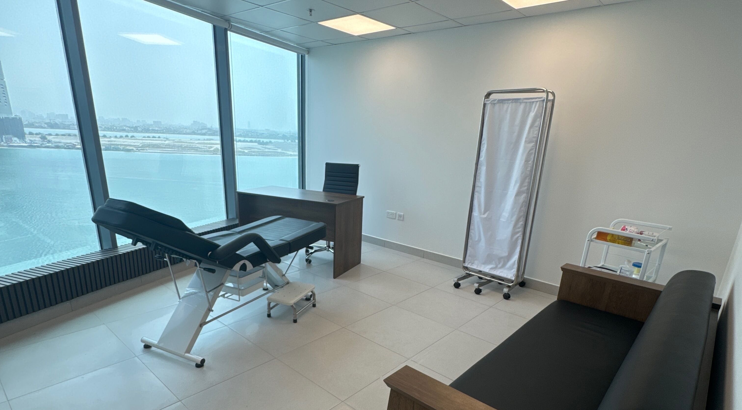 Modern medical room with a lake view at Heba Hussain medical center LLC SP in Sharjah, Sharjah, AE.