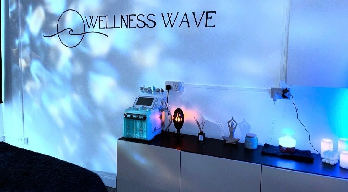 Relaxing ambiance at Wellness Wave in Paisley, Scotland, GB with soothing lights and wellness equipment.