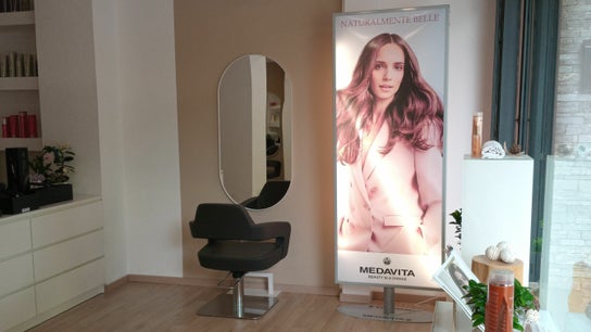 Naturalmente Belle Hair Spa