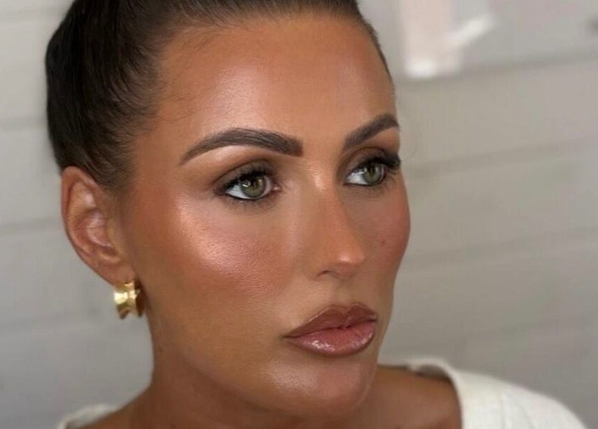 Flawlessly applied makeup at Makeup by Lucy, Dundee, Scotland, GB, highlighting a glowing and elegant look.