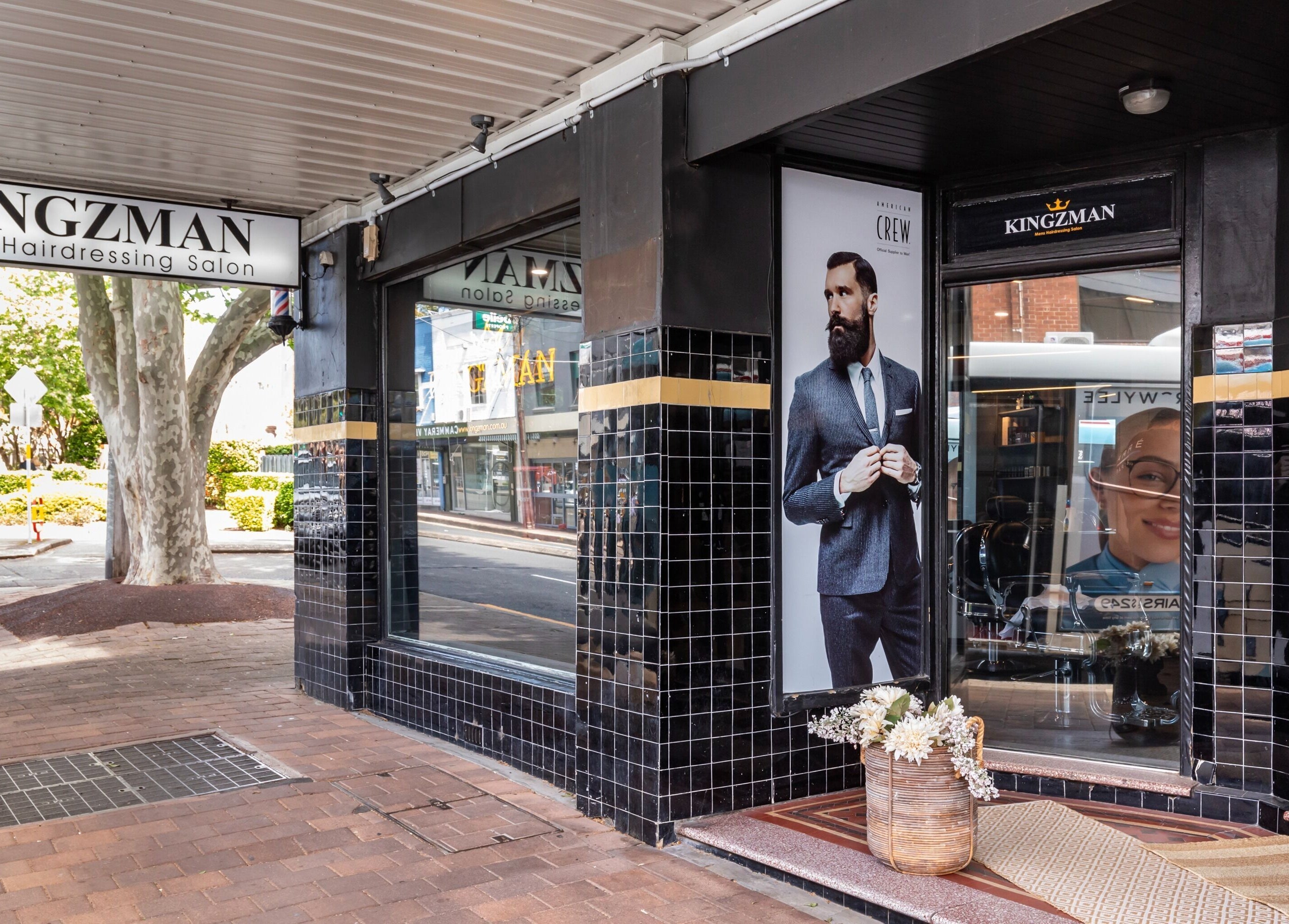 KINGZMAN salon facade in Cammeray, NSW, AU, showcasing modern design and professional appeal.