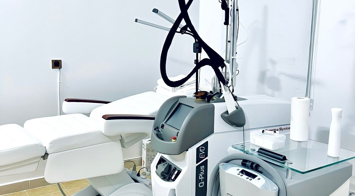 Advanced laser treatment setup at CIRIS, Lagos, Lagos, NG for superior beauty services.