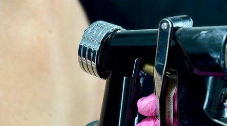 Close-up of spray tan gun at Deepfake Tans - Luxury Mobile Spray Tans in Hareshaw, Scotland, GB.