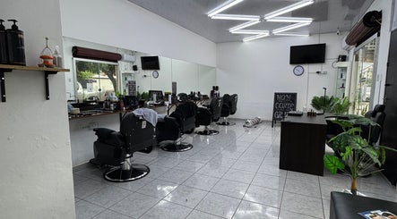 Interior moderno del salón Ender en Santa Cruz De La Sierra, Departamento De Santa Cruz, BO.