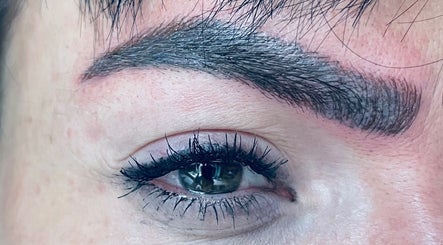 Infinity Brows image 3