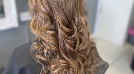 Identity Hair & Beauty Salon image 3