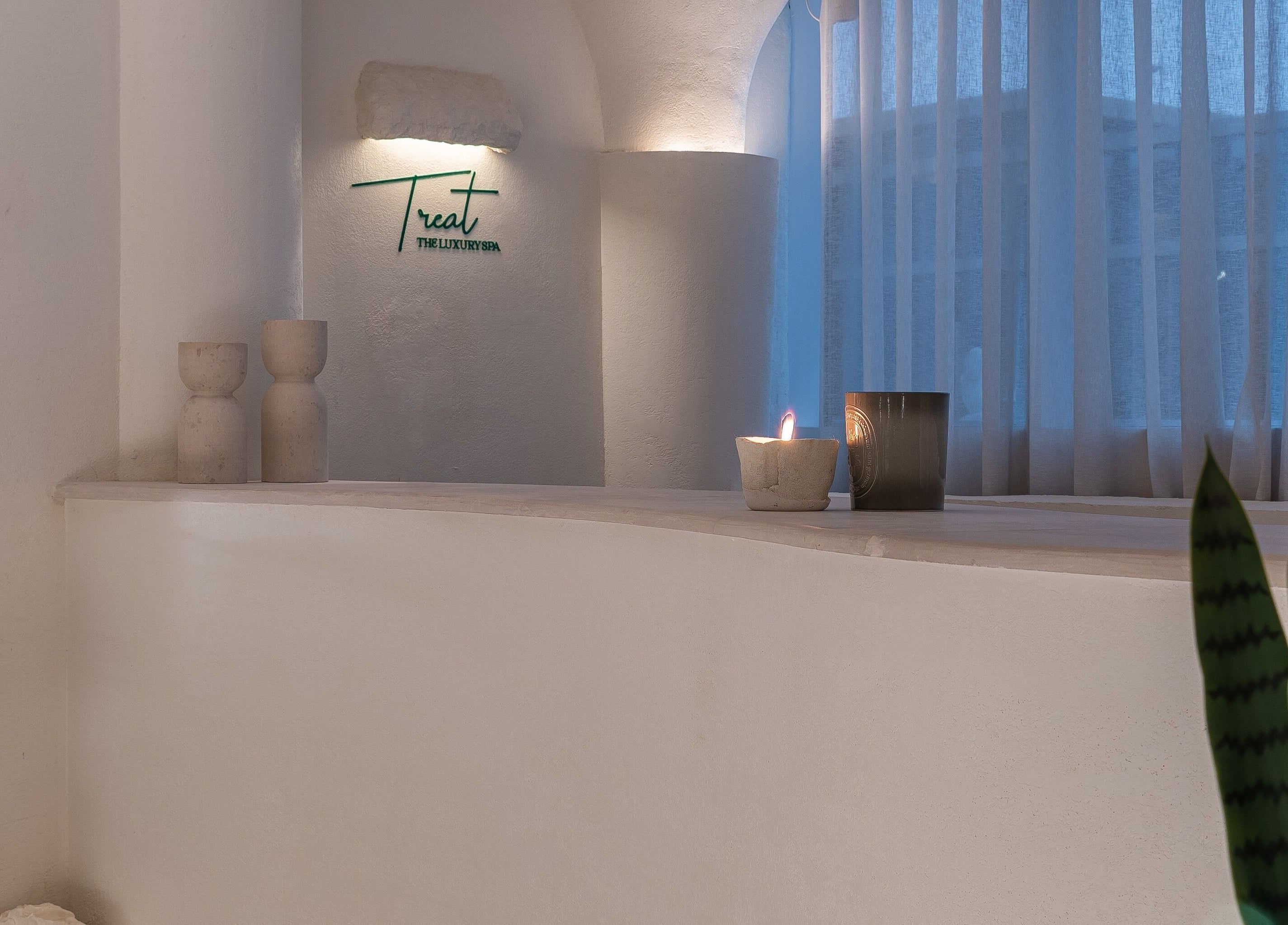 Elegant ambiance at Treat Men's Luxury Spa, Riyadh, Riyadh Province, SA, featuring soft lighting and decor.
