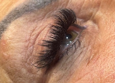 Close-up of expertly applied false lashes by Lashes By Lex in Giltbrook, England, GB.