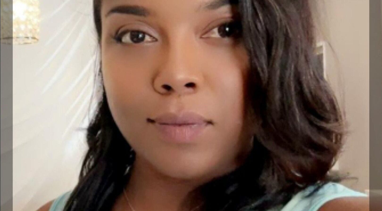 Smiling individual at Fashionista On Location ~ Beauty Makeup, Photos, Video and Live Streaming Studio, Wherever you are!, TT.