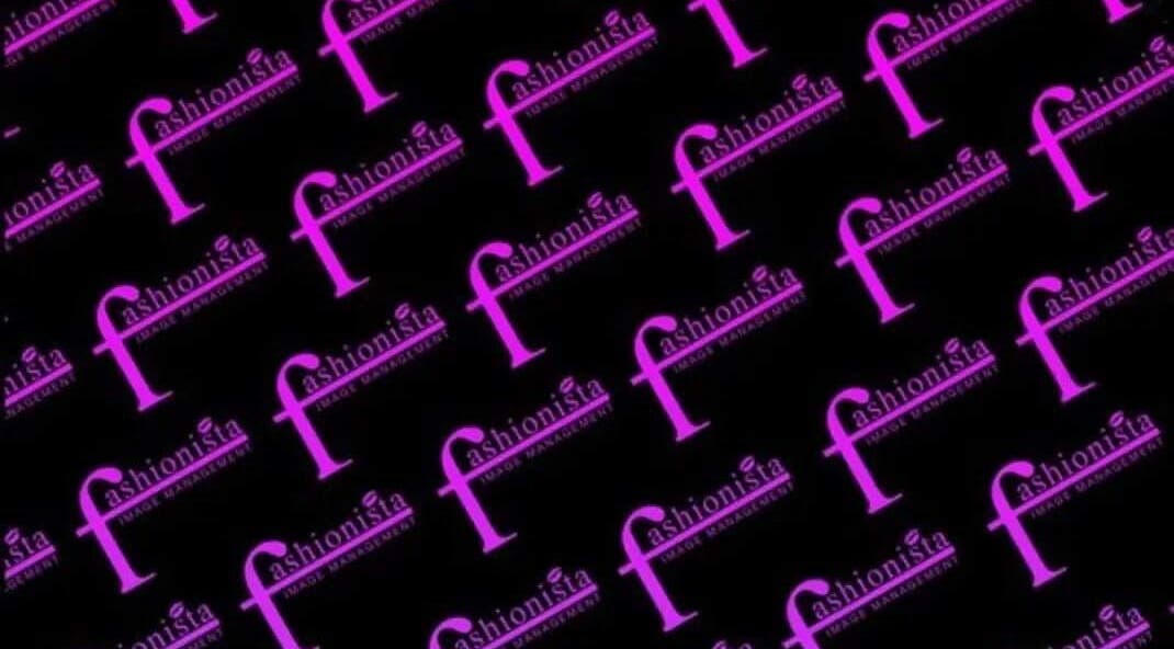 Fashionista On Location ~ Beauty Makeup, Photos, Video and Live Streaming Studio logo design, Wherever you are!, TT.