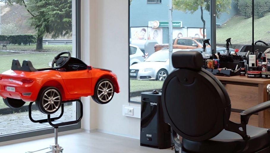 Immagine 1, Barbearia do Panda
