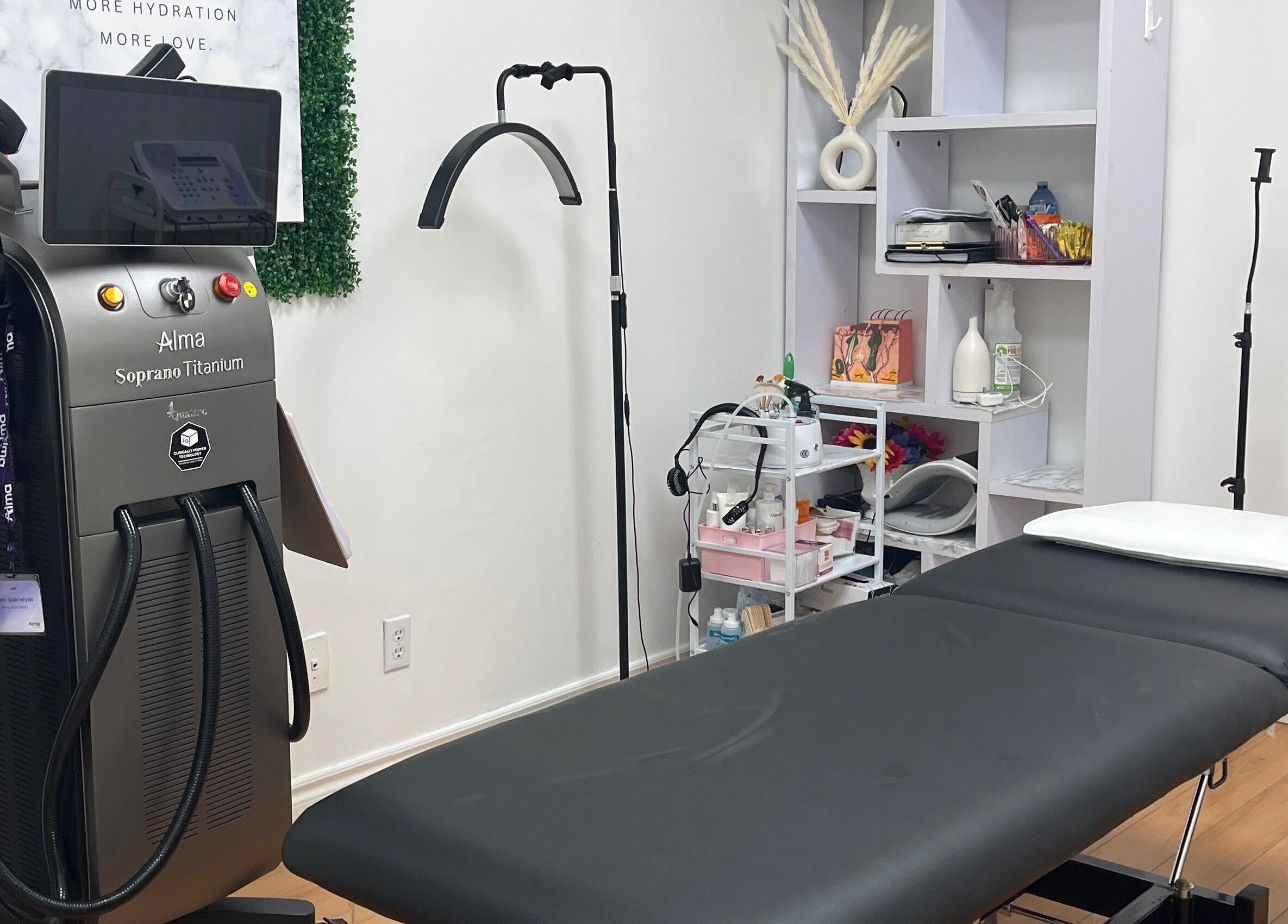 Silky Skin laser treatment room in Toronto, Ontario, CA showcasing modern equipment and serene setup.