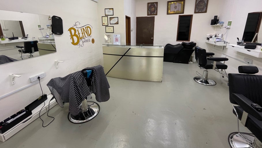 Interior of Bb Barbershop in Kuantan, Pahang, MY, featuring modern barber chairs and stylish decor.