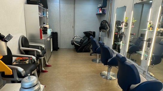 The Head Space Salon