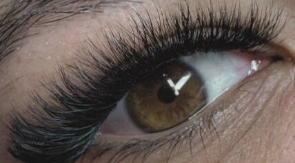 E’Lashes Lounge Therapy