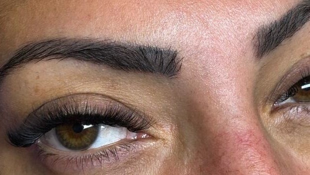 E’Lashes Lounge Therapy image 1