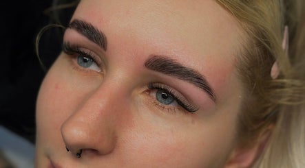 C’est la vie Beauty Studio
