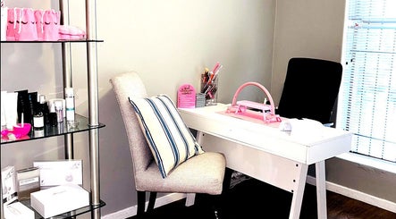 Chic beauty corner at Make Me Pretti‎, Cape Town, Western Cape, ZA showcasing elegant nail salon setup.