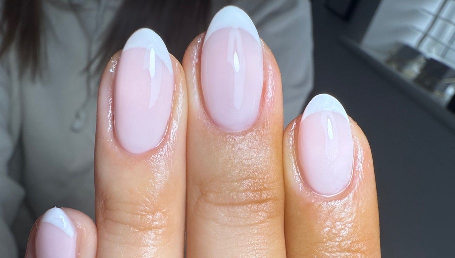 Nails By Lara image 1