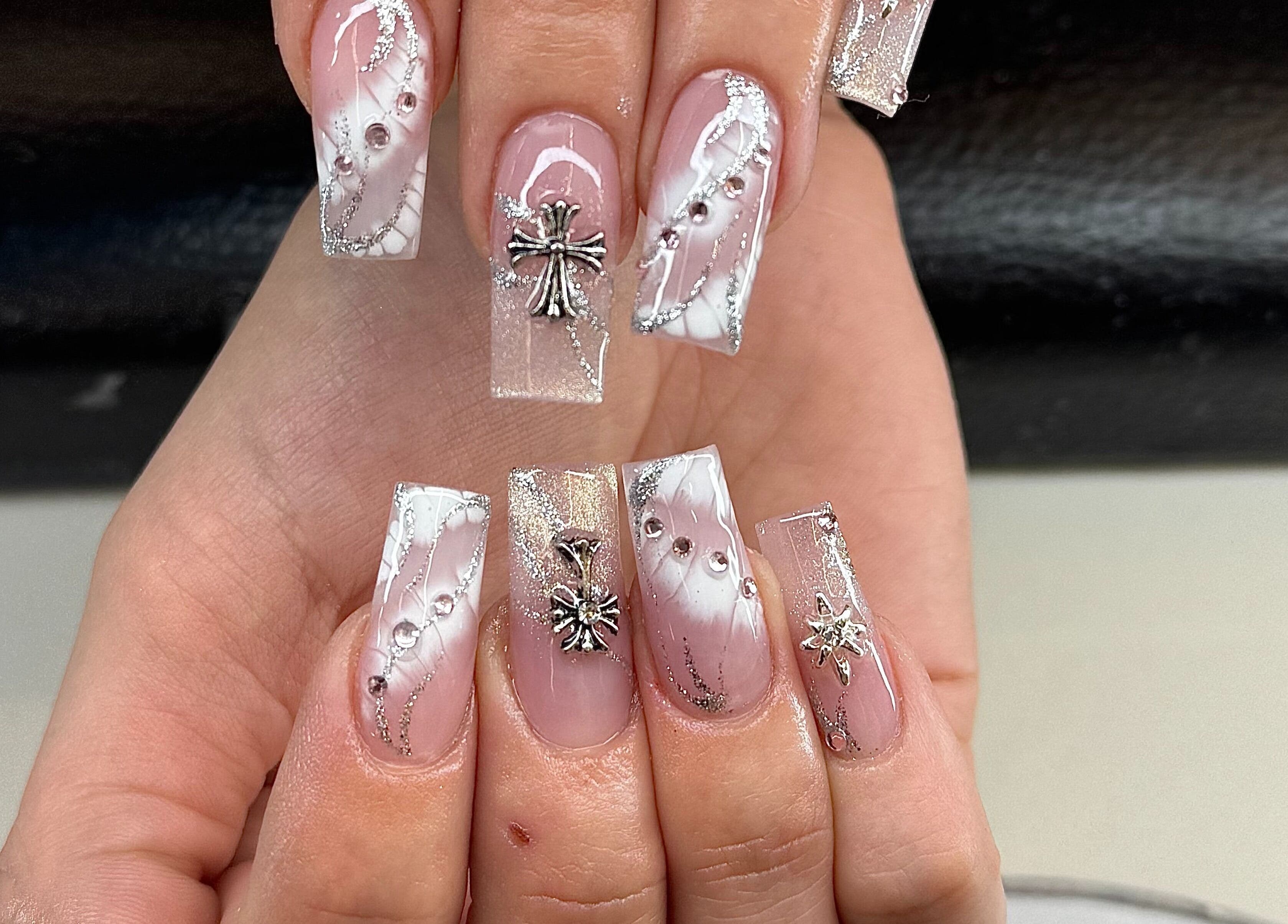 Intricate nail art at Icon Nails & Beauty, Zürich, Zürich, CH.