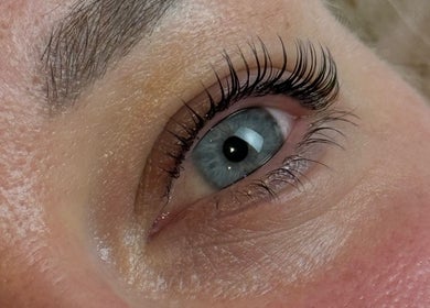 Close-up of enhanced lashes at Irysha.beauty in Chichester, England, GB. Showcases expert lash styling.